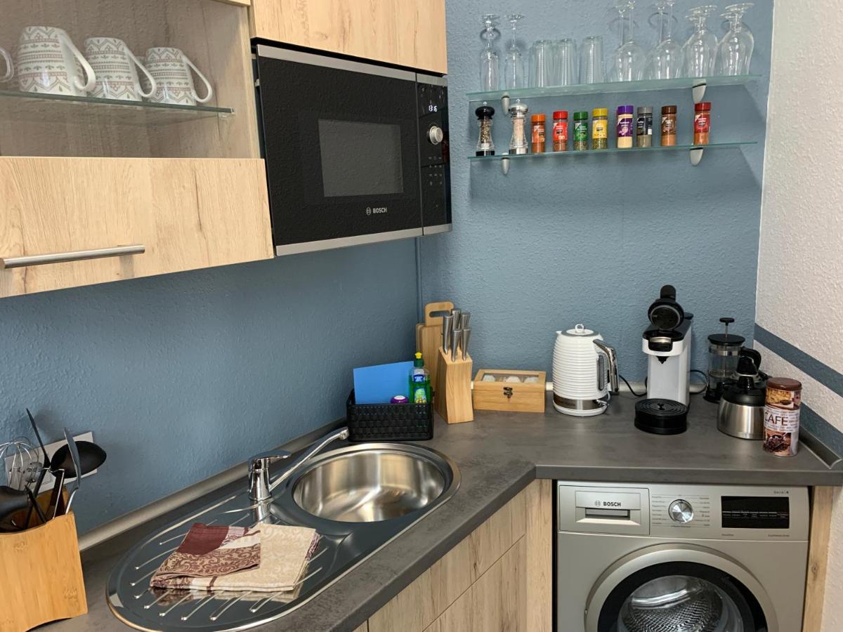 Exklusive Stadtwohnung Am Elbradweg: Best-Preis-Fewo Rathausblick 1 Fuer Max. 3 Pers. Inkl. Wlan, Prime Video & Self Check-In Wittenberge Luaran gambar